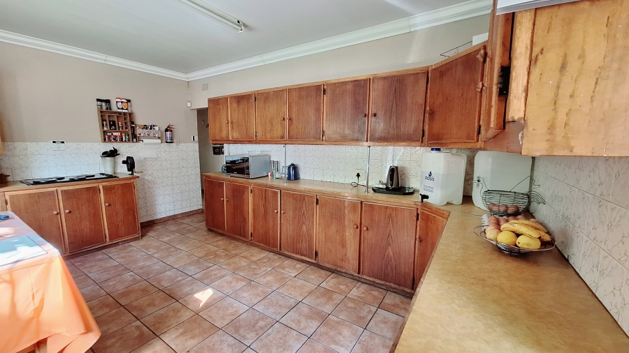 5 Bedroom Property for Sale in Riebeeckstad Free State